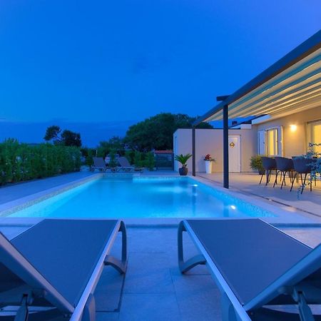 Holiday Home Elegant Vrh (Krk) Exterior foto