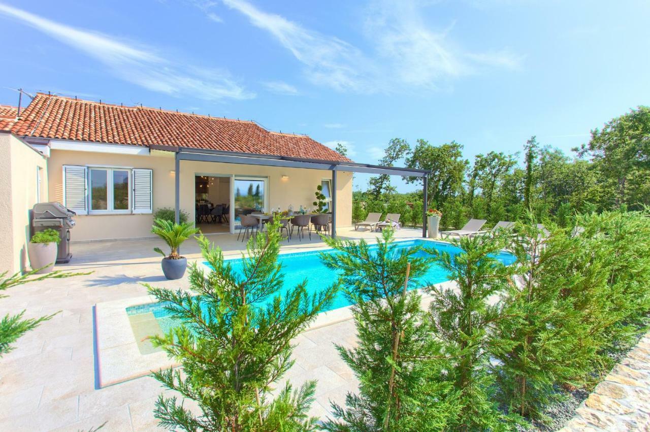 Holiday Home Elegant Vrh (Krk) Exterior foto
