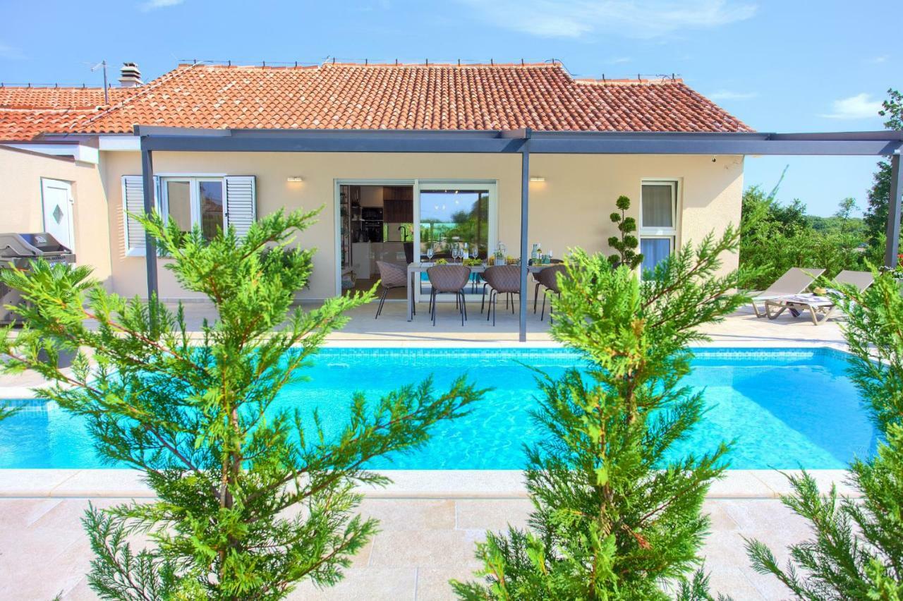 Holiday Home Elegant Vrh (Krk) Exterior foto