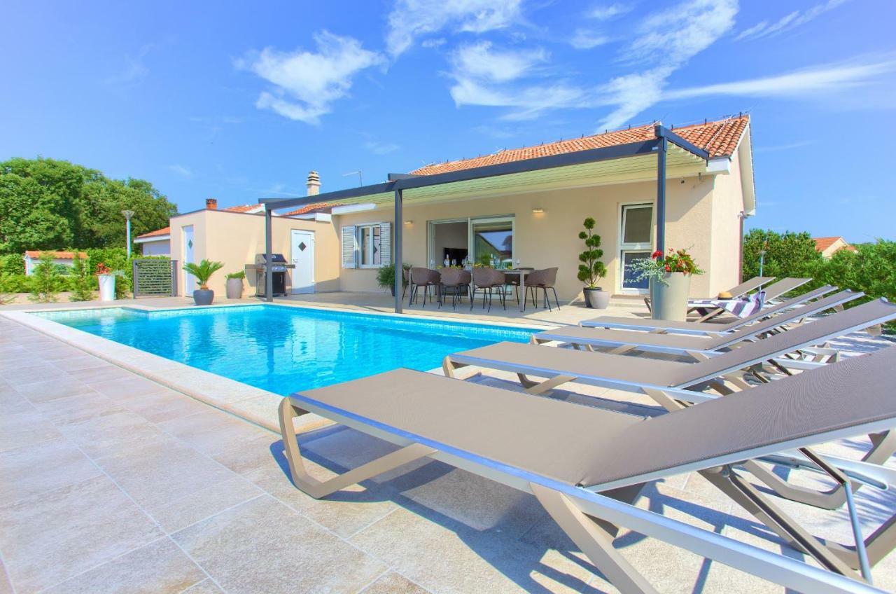 Holiday Home Elegant Vrh (Krk) Exterior foto