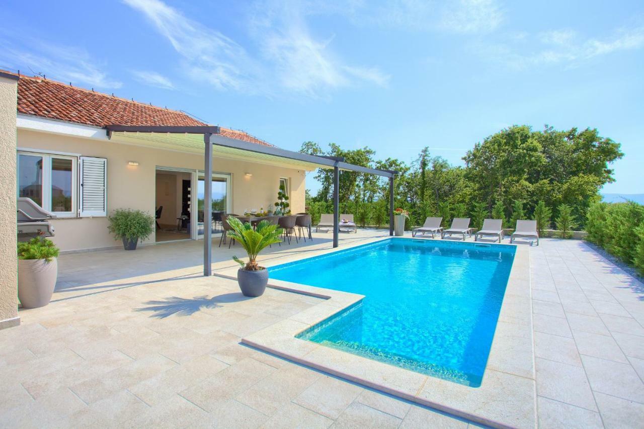 Holiday Home Elegant Vrh (Krk) Exterior foto