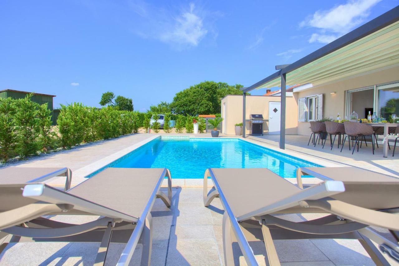 Holiday Home Elegant Vrh (Krk) Exterior foto