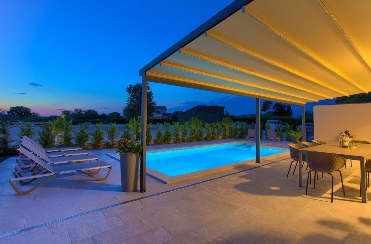 Holiday Home Elegant Vrh (Krk) Exterior foto