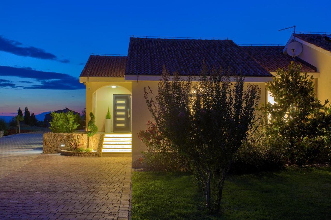 Holiday Home Elegant Vrh (Krk) Exterior foto